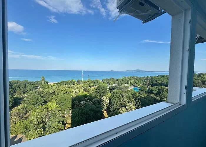 Lazur Sea 2bd Apartment *